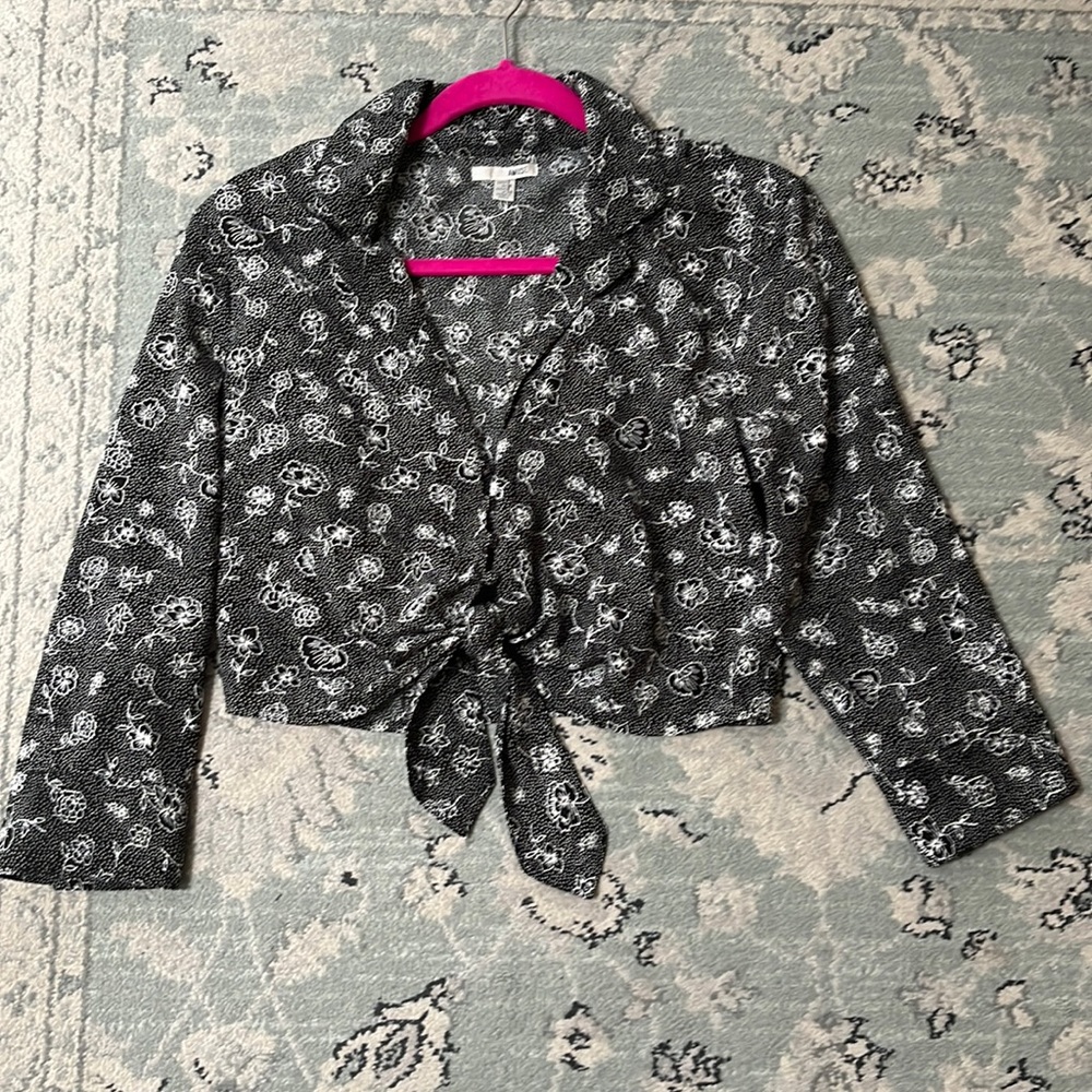 Fun summer cropped blouse- worn 1x